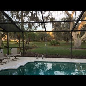 Meet your Posher, Don